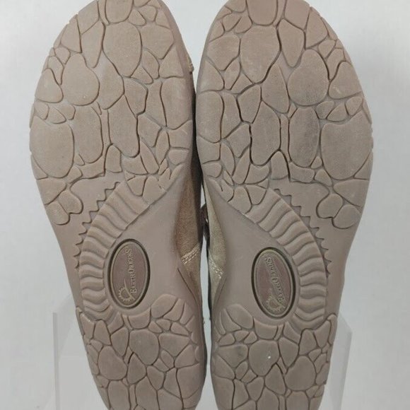 Earth Origins® Swirl Mary Jane Suede Shoe in Soft Sand Women's Size US 7.5 - Picture 12 of 15